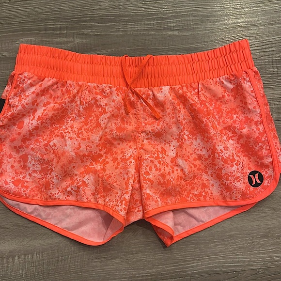 Women’s surf shorts by Hurley featuring a collab with Nike Dri-Fit. Size Medium. - Picture 1 of 6